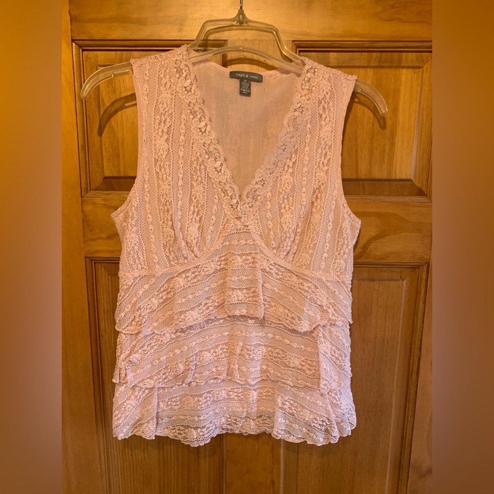 Medium Apt 9 Top